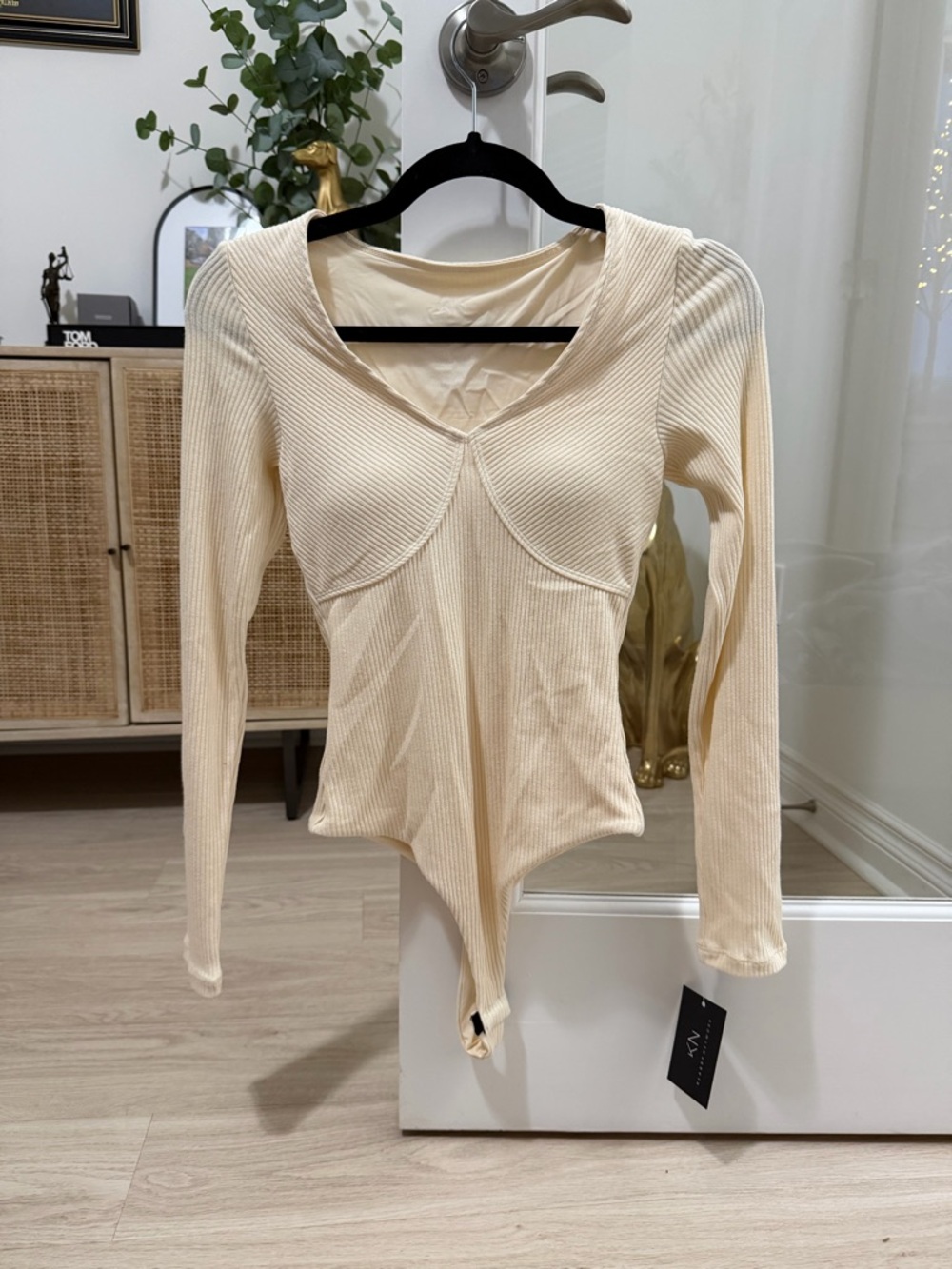 NWT Klassy Network Cream Ribbed Long-Sleeve Bodysuit